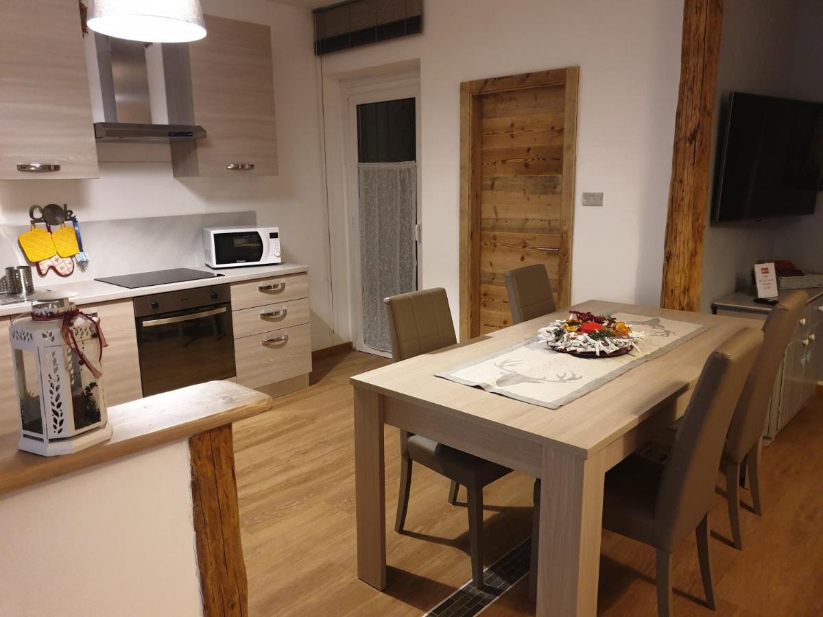 Appartamento "Roby" In Centro Cavalese Exterior foto